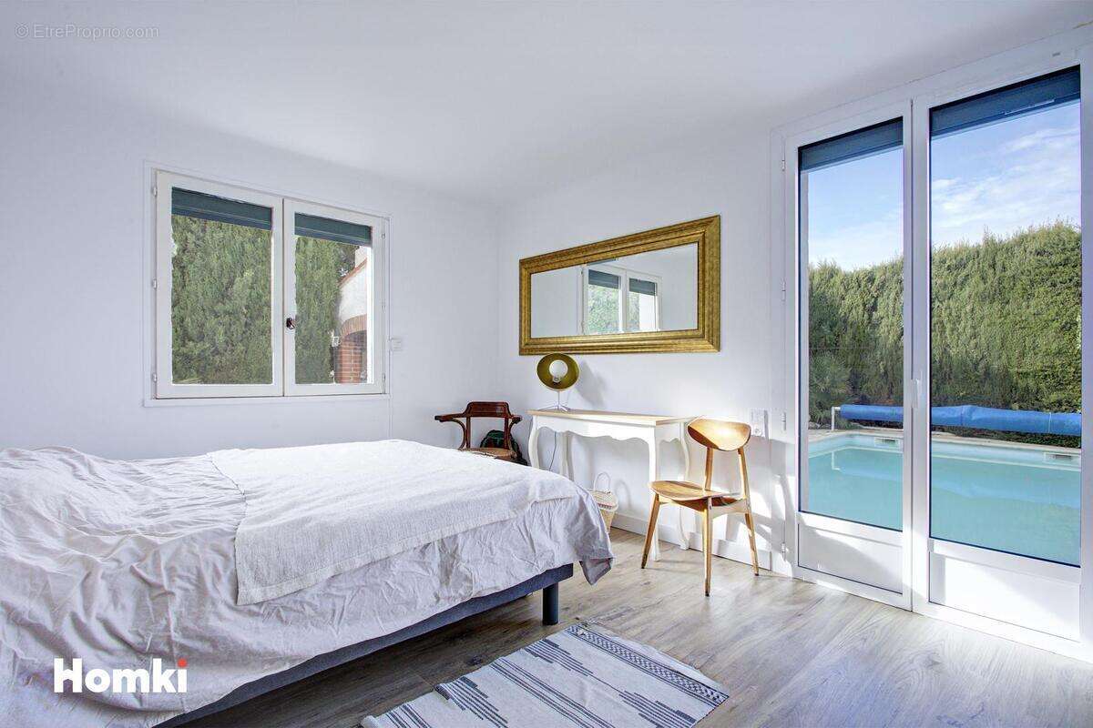 Maison à SAINT-ESTEVE