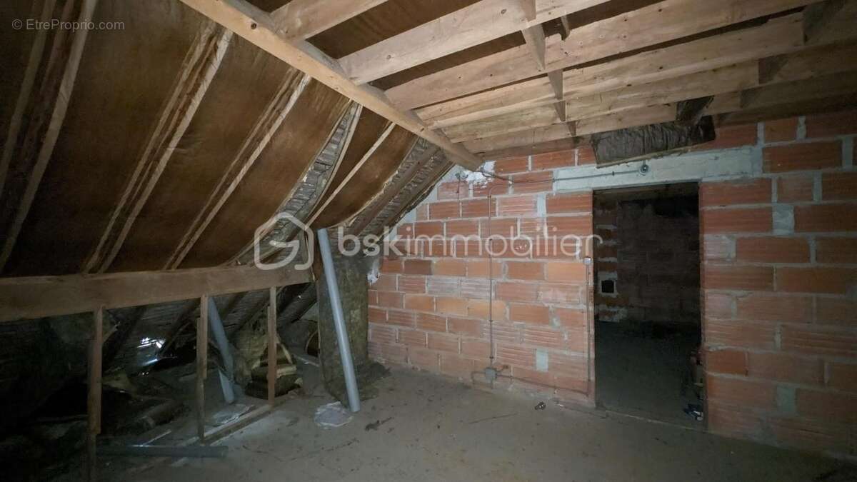 Maison à SAINT-GERMAIN-SOUS-DOUE