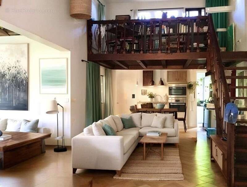 Maison à BAIE-MAHAULT