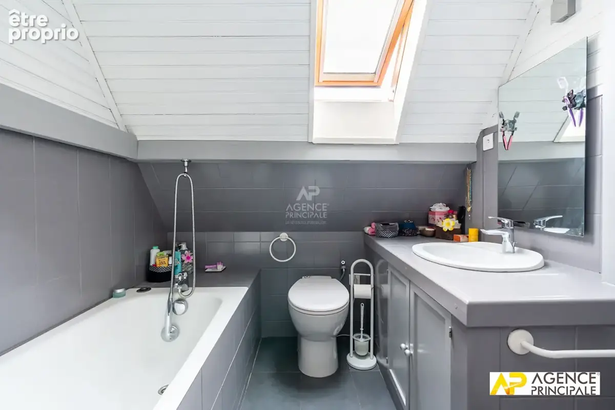 Maison  5 pièce(s) - photo 12