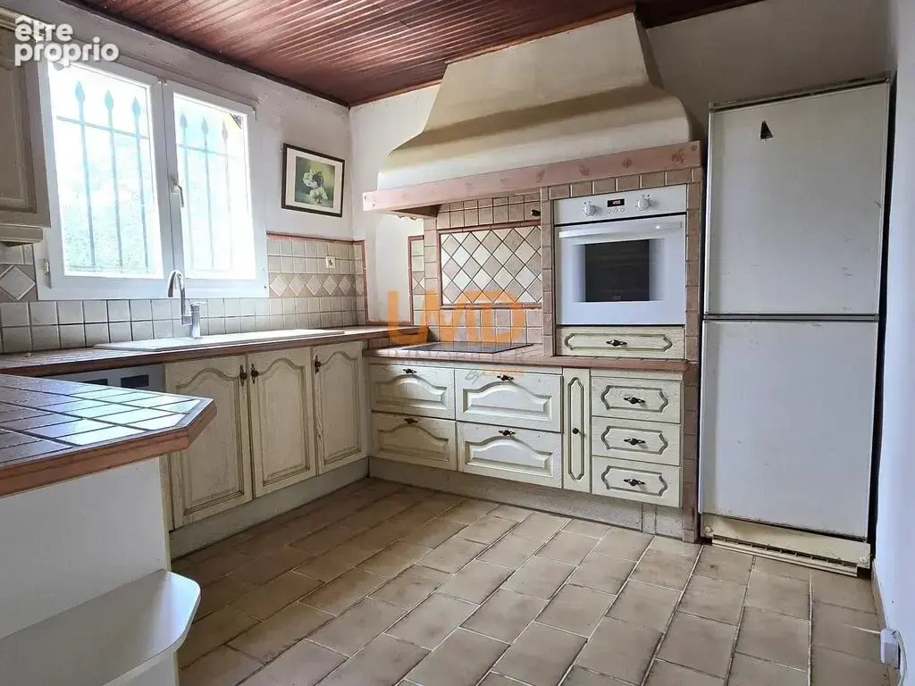 Maison plain-pied, garage, terrain 826 m², au calme avec vue dég - photo 6