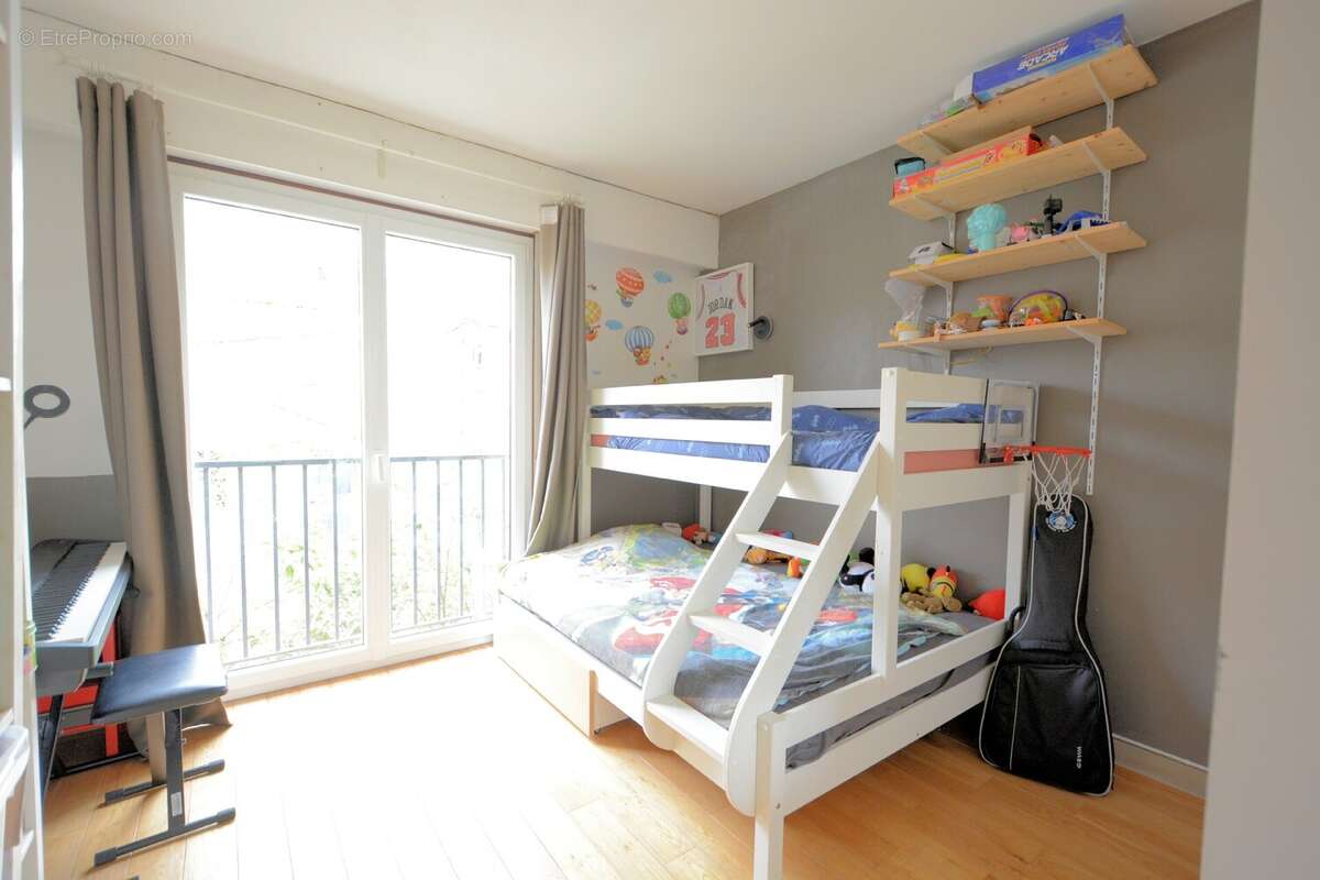 Appartement à SAINT-MAUR-DES-FOSSES