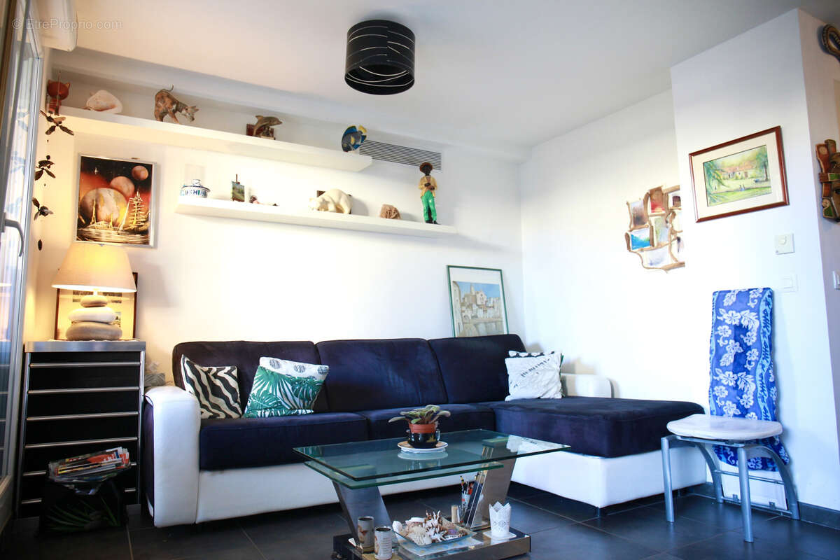 Appartement à MARSEILLE-8E