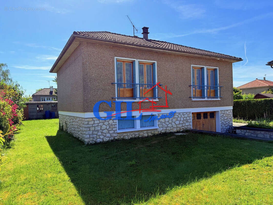 Maison à CESSON