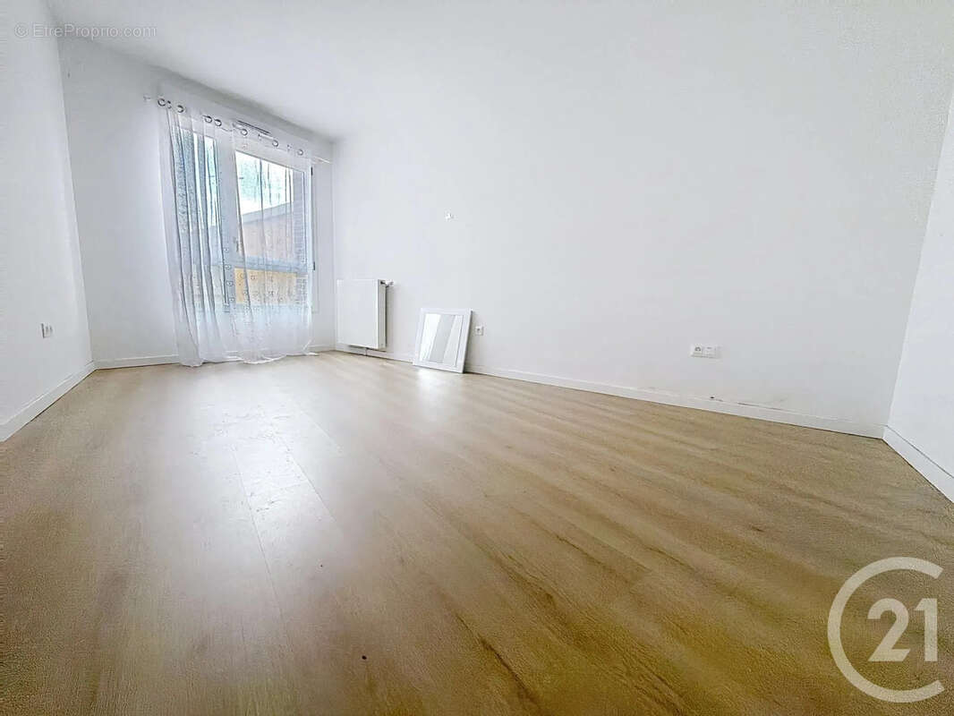 Appartement à BEZANNES