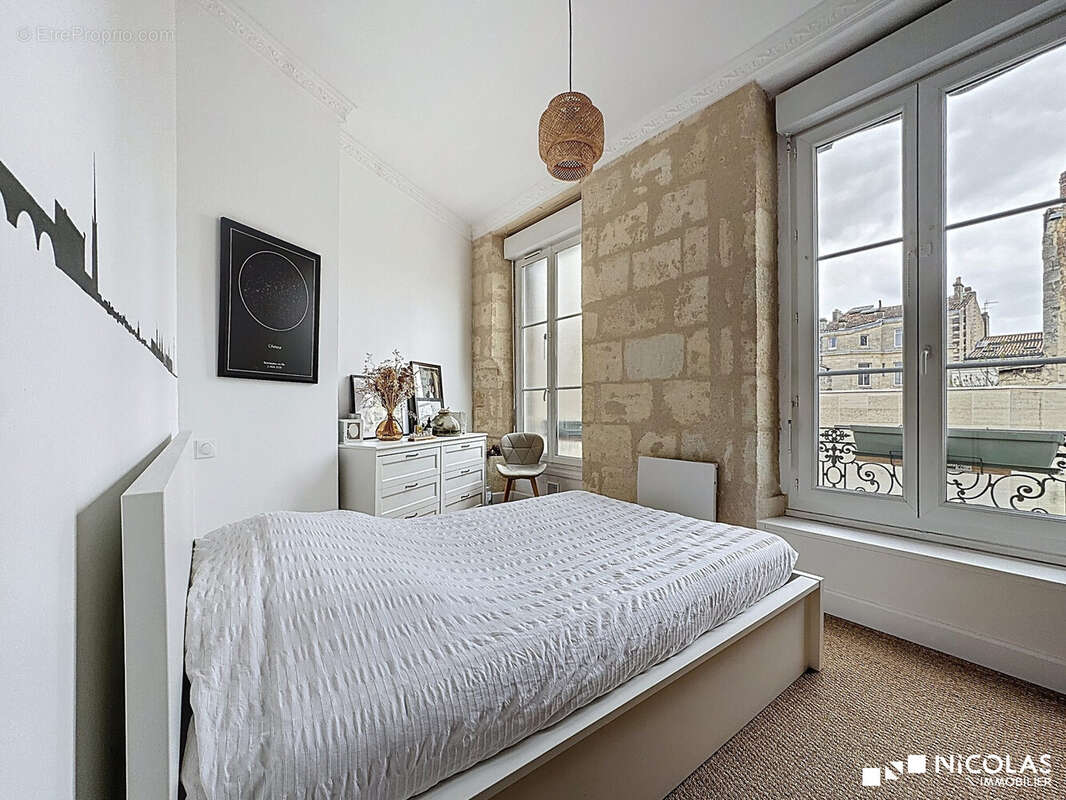 Appartement à BORDEAUX