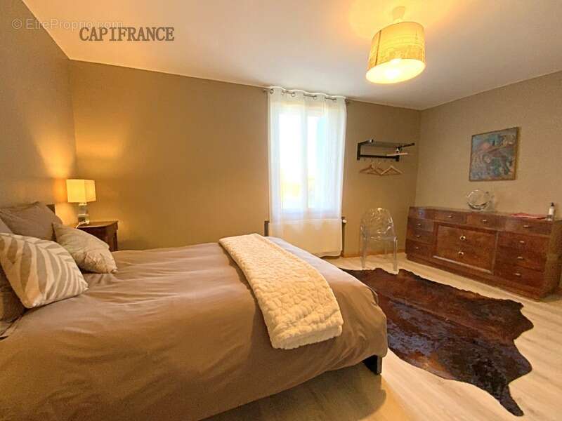 Maison à FORCALQUIER