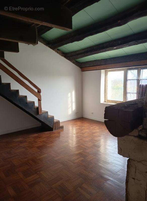 Maison à LA TOURETTE-CABARDES