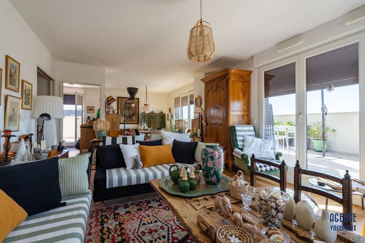Appartement à VILLEPREUX