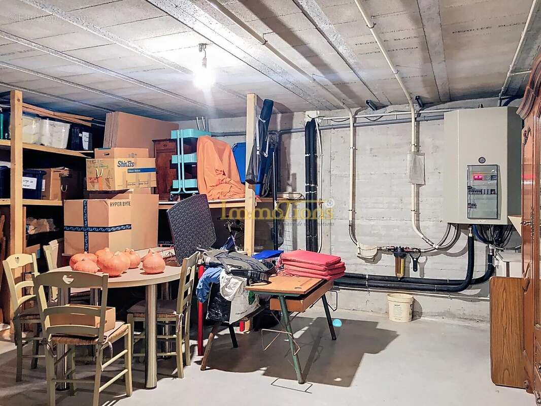 Maison à SAINT-HILAIRE-DU-ROSIER