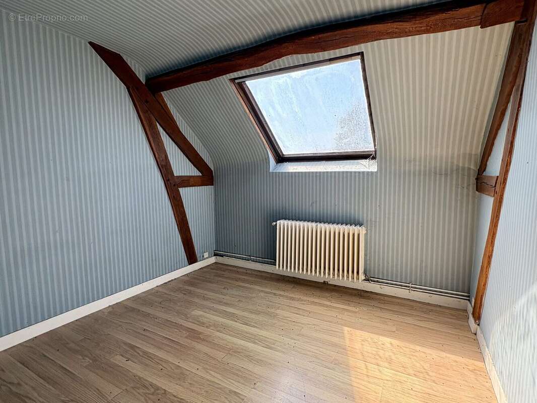Maison à BOUZY-LA-FORET