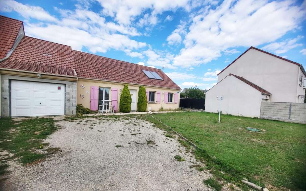 Maison à BOISSEAUX