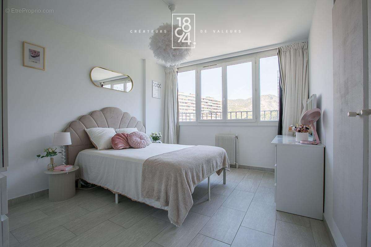 Appartement à MARSEILLE-9E