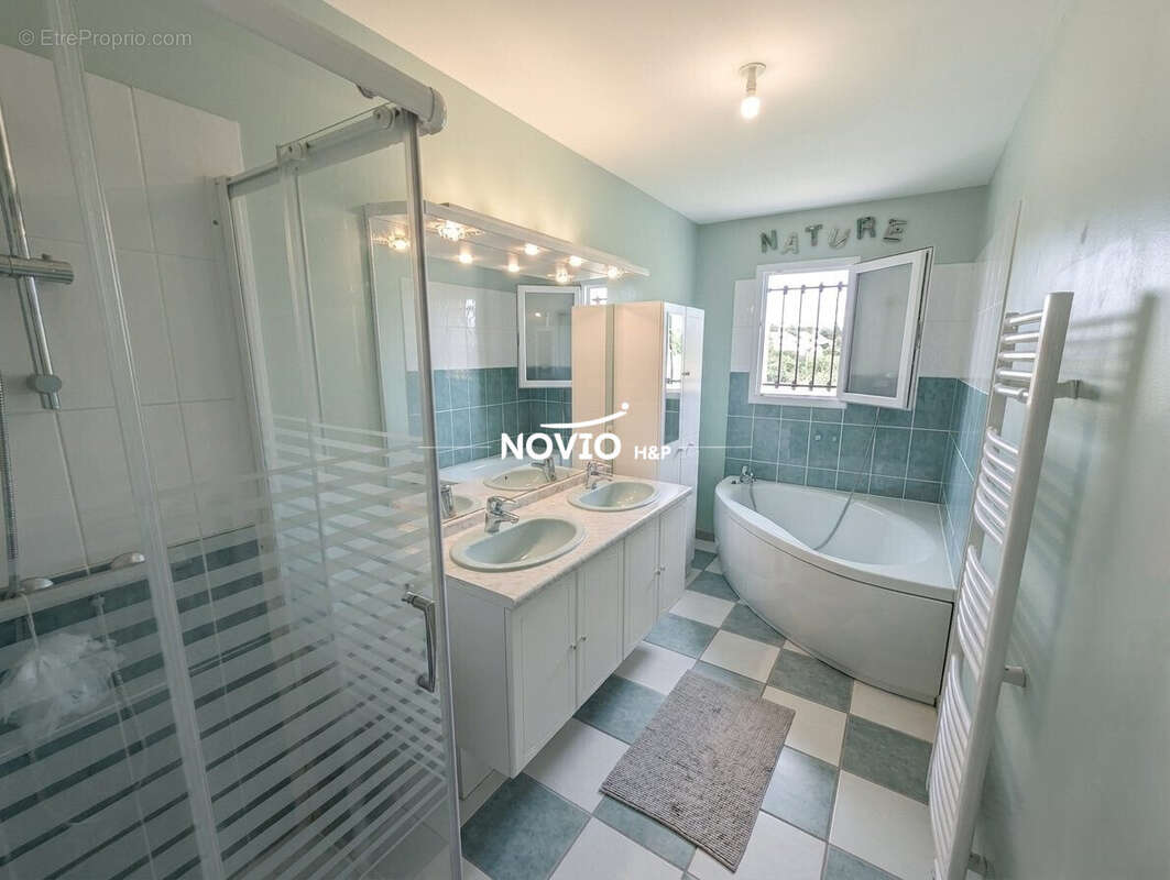 Maison 4 pièces 114 m² à vendre à Marigny-Brizay (86380) - photo 9
