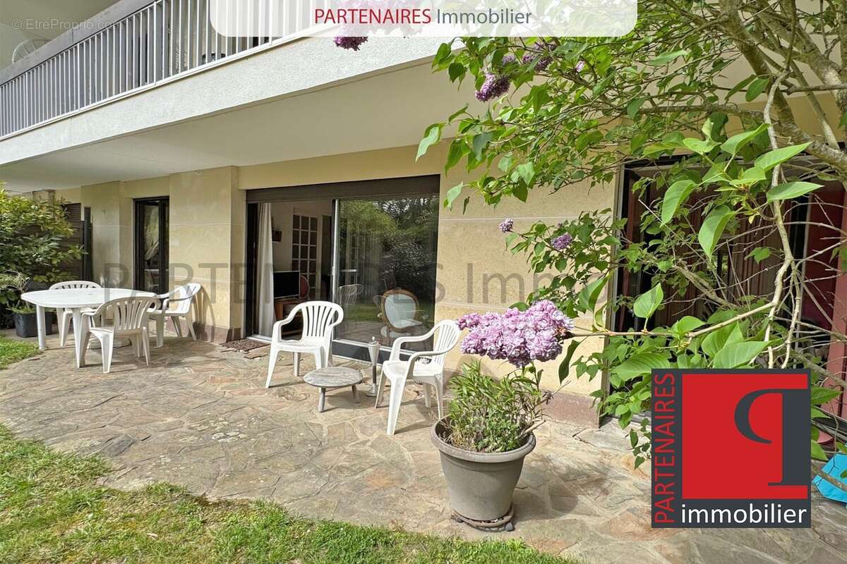 Appartement à VERSAILLES