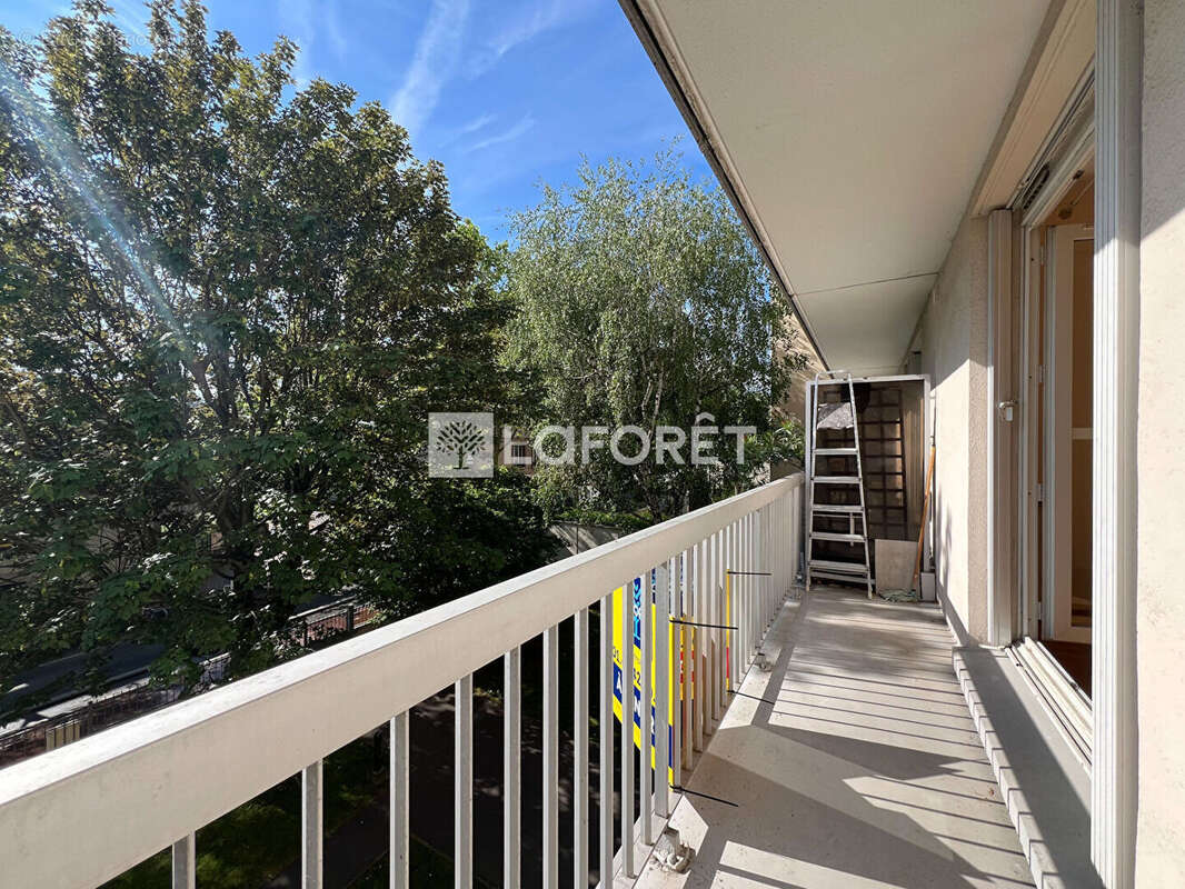 Appartement à MONTROUGE
