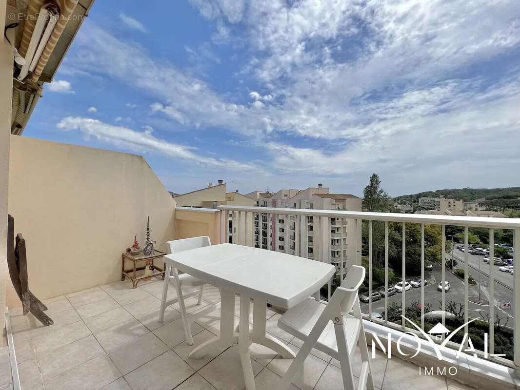 Appartement à LE CANNET