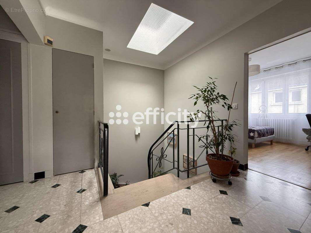 Maison 129 m² à Tours  - photo 12