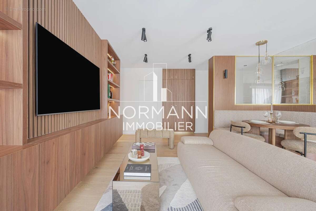 Appartement à PARIS-16E