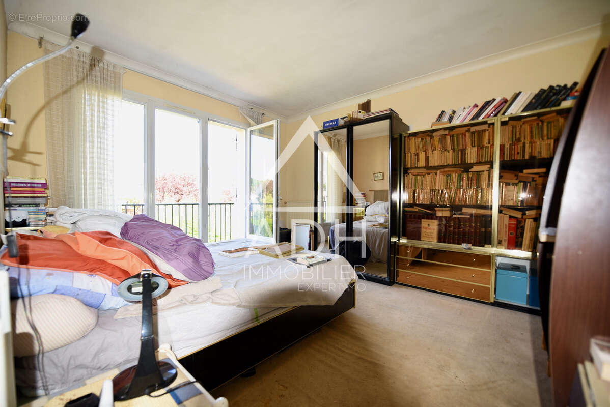 A VENDRE A JOUARS PONTCHARTRAIN Maison 6 pièces / 4 chambres - 116,60m2 - photo 6