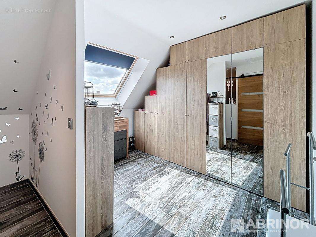 Maison à GONDECOURT