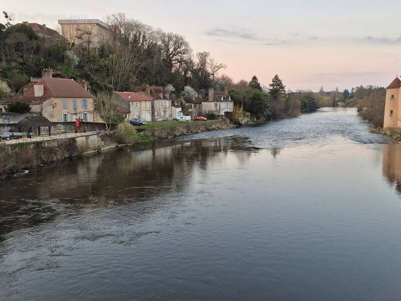 Maison à MONTMORILLON