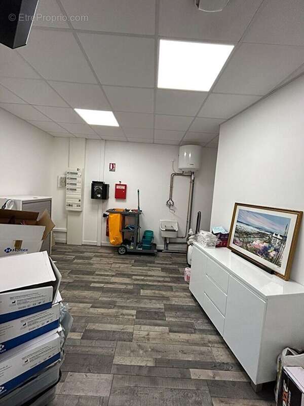 Commerce à MONTCEAU-LES-MINES