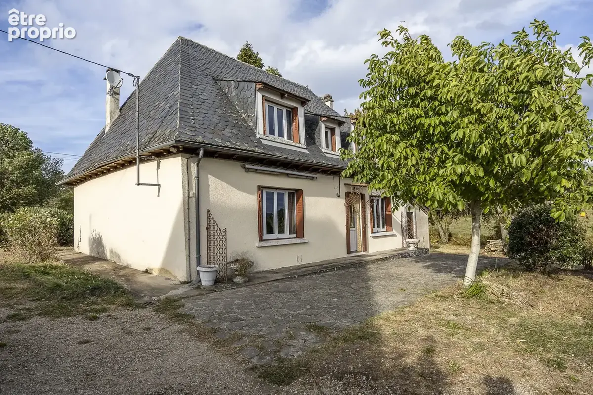 Maison 4 pièces 94 m² à vendre à Saint-Martin-Cantales (15140) - photo 4