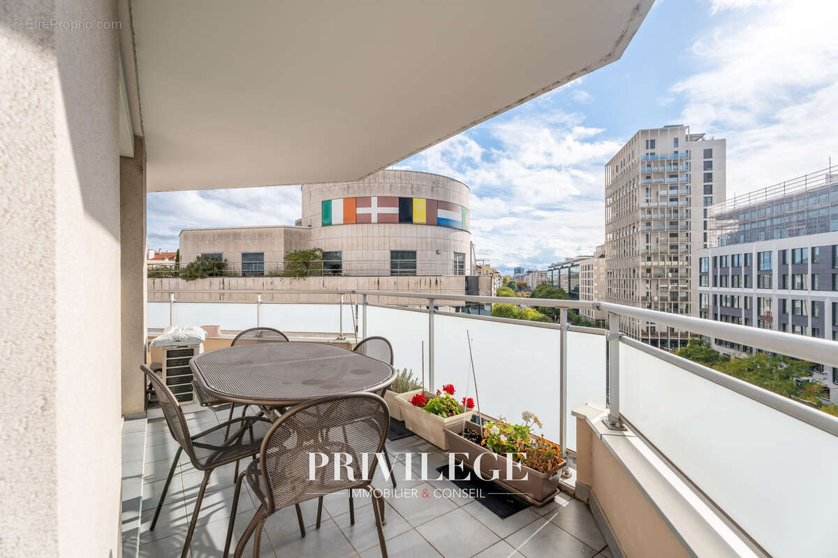 Appartement à LYON-6E