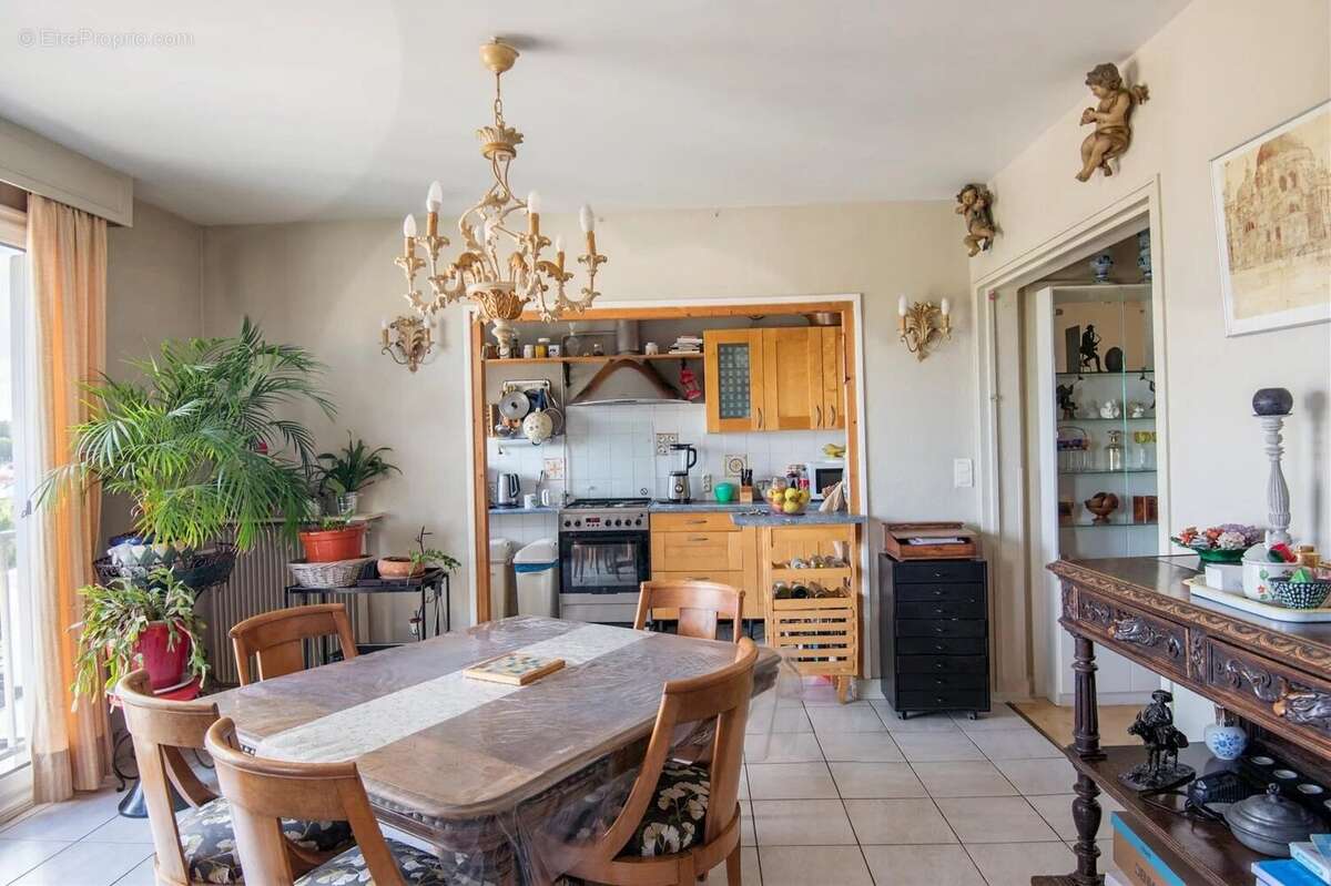 Appartement à VERSAILLES