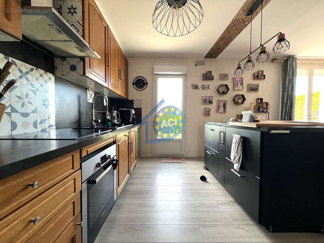 Maison à MANTES-LA-VILLE