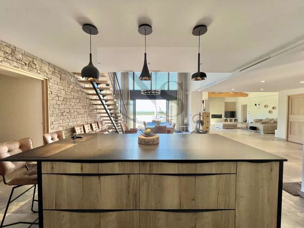 Maison à AIX-EN-PROVENCE