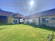 Maison à CRUCEY-VILLAGES