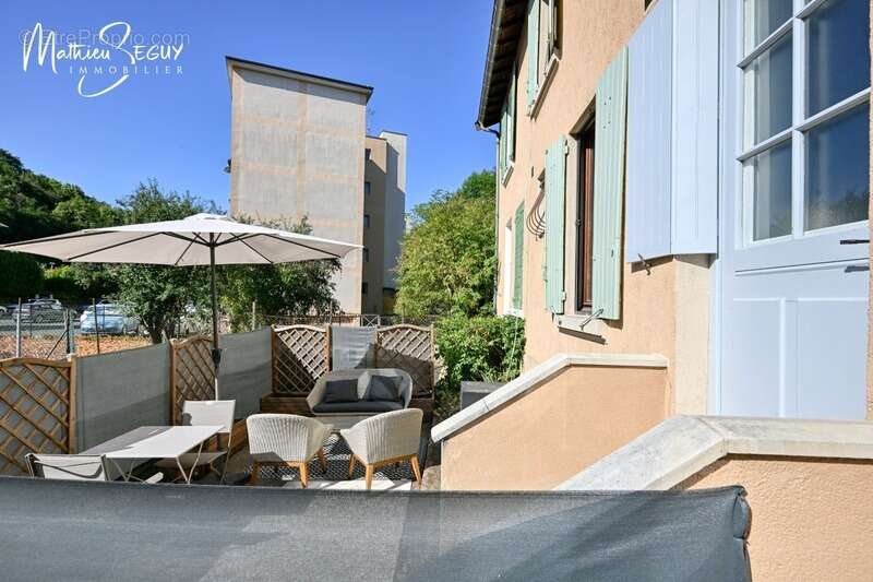 Maison de village avec extérieur à SAIN BEL (69) - photo 27
