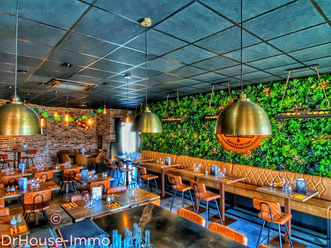 Commerce à GAREOULT