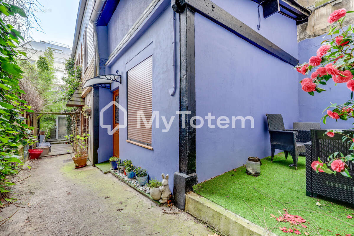 Appartement à PARIS-19E