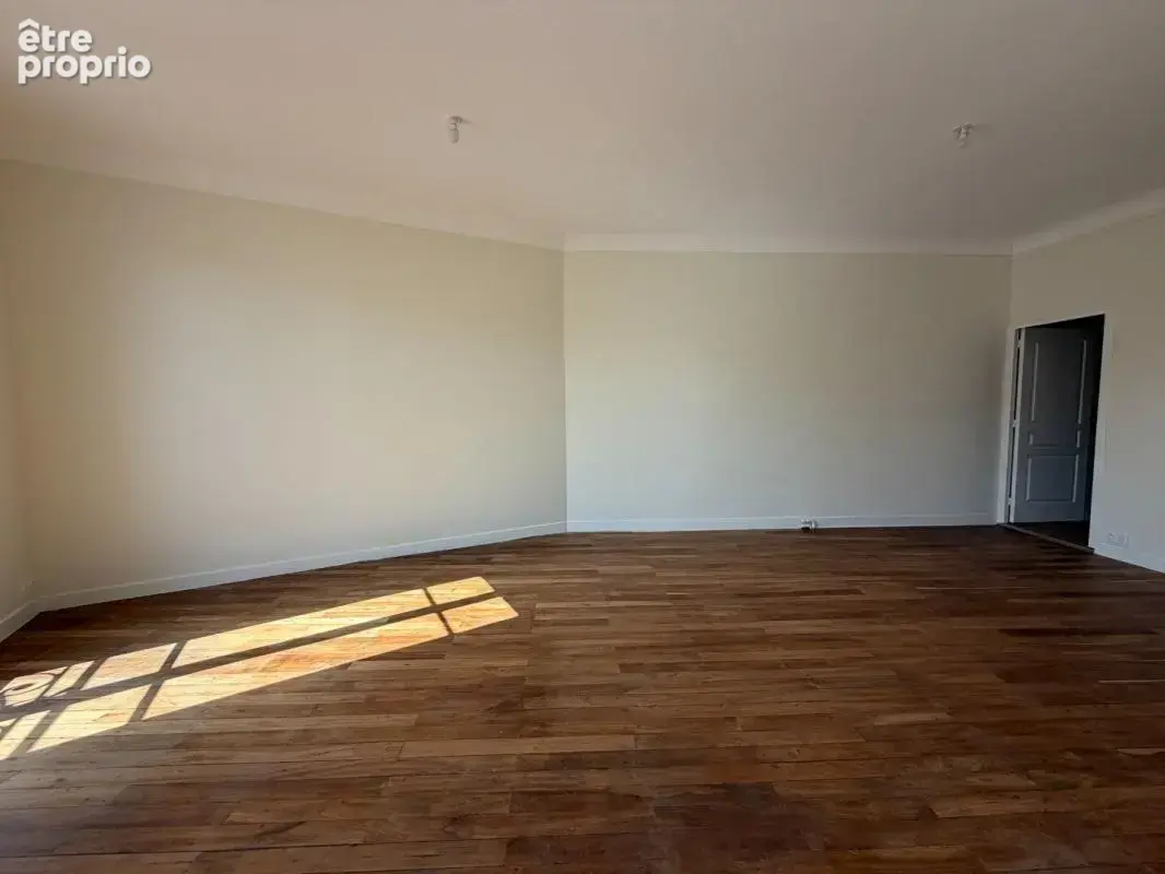 Appartement Angers Hyper Centre ? 3 pièces rénové avec charme haussmannien - photo 3