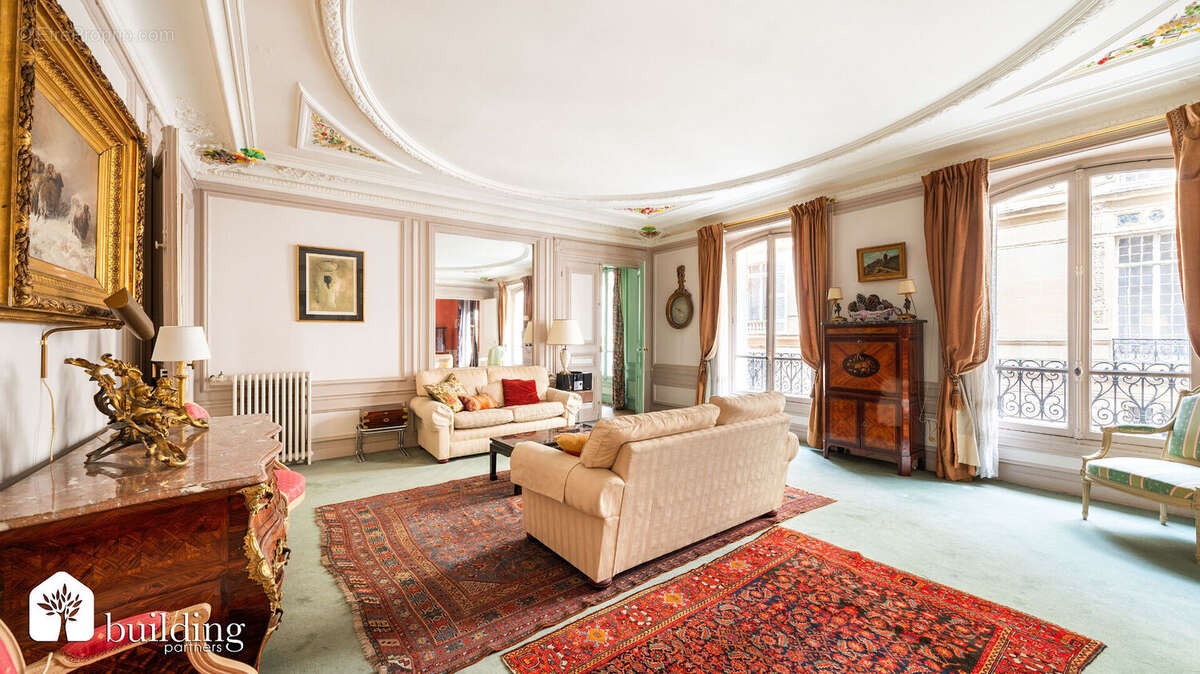 Appartement à PARIS-17E