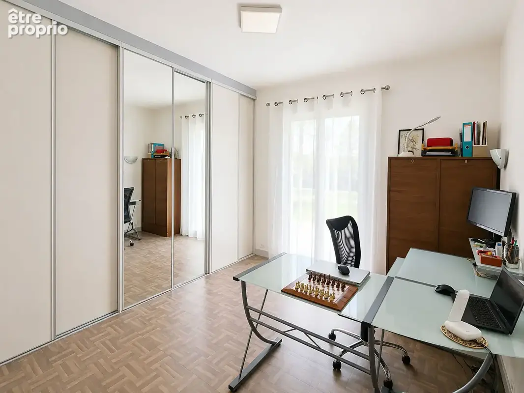Maison familiale 160m² - terrain 2 250m² - photo 5