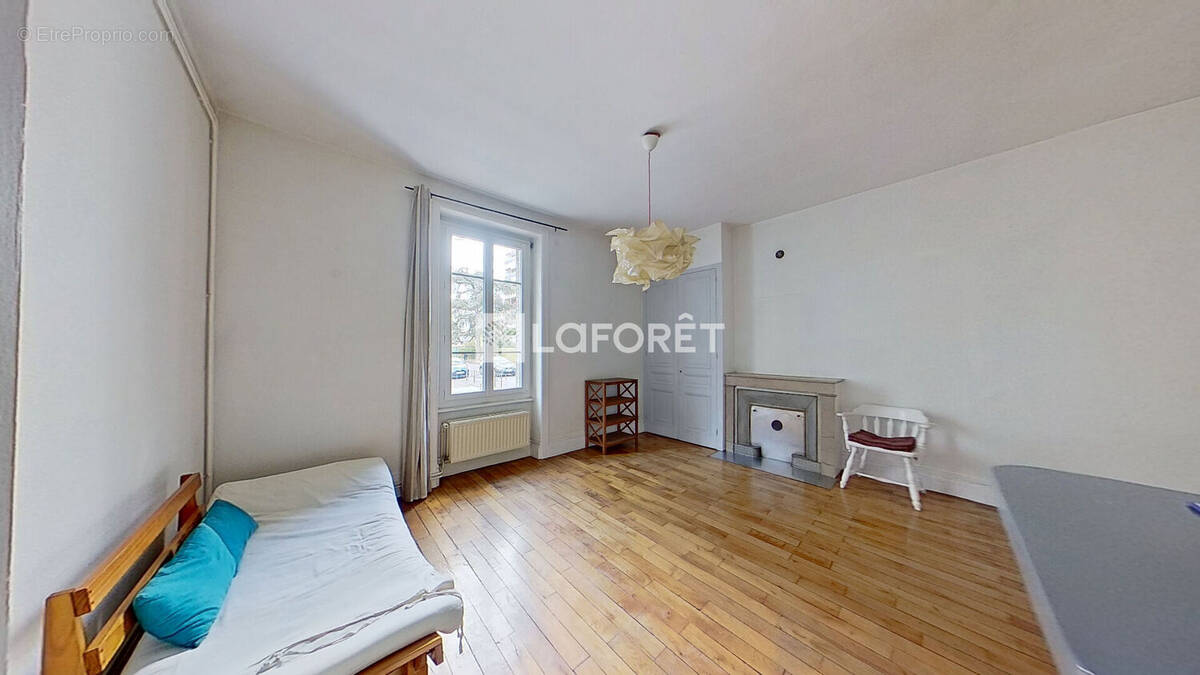 Appartement à LYON-8E