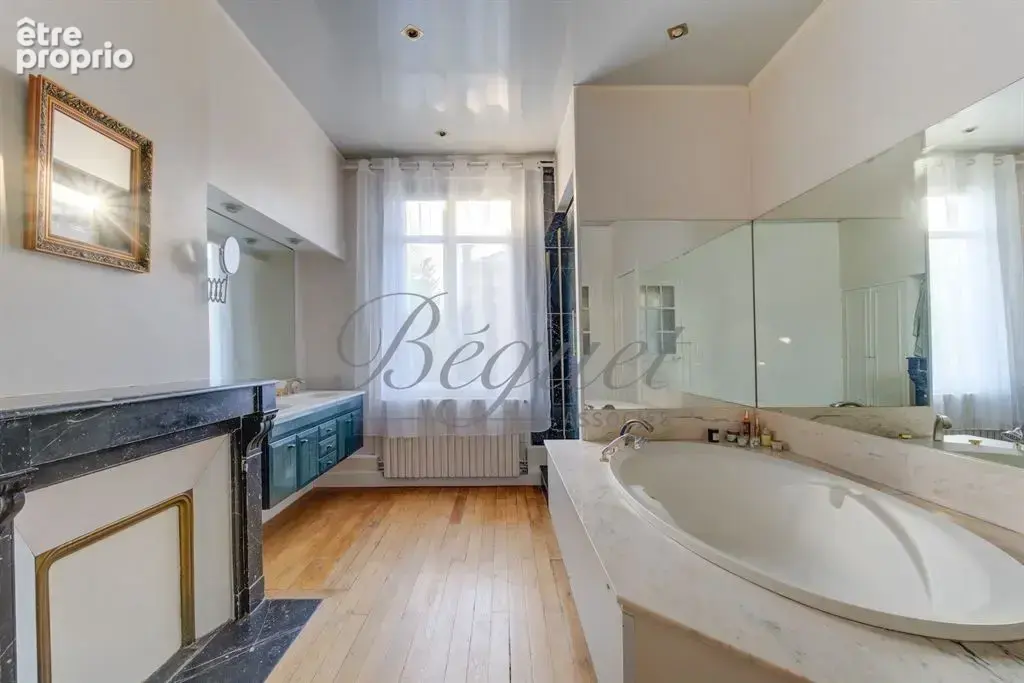 Tours (37000), Indre-et-Loire – Maison de caractère de 446 m², 10 pièces, 7 ch, dépendance, jardin, piscine - photo 13