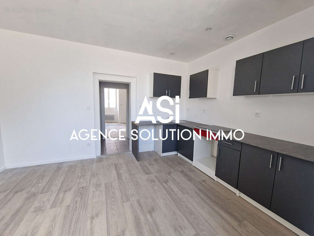 Appartement à SOULGE-SUR-OUETTE