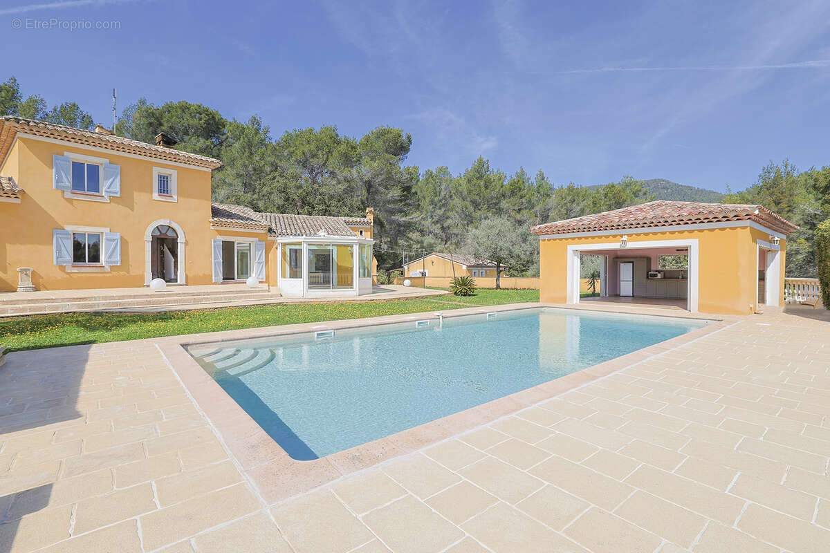 Maison à LA FARLEDE