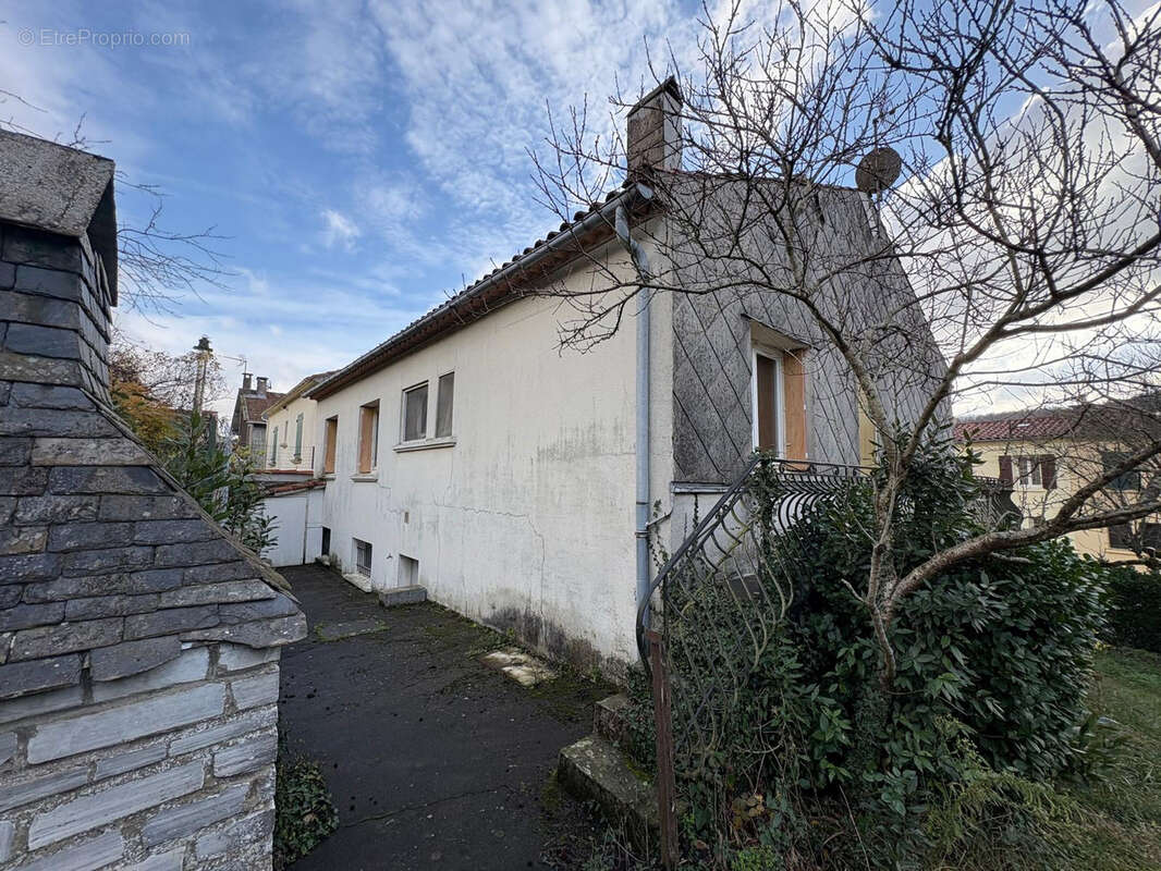 Maison à LABASTIDE-ROUAIROUX