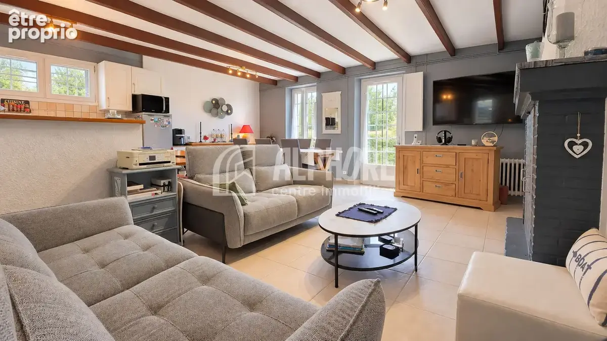 Maison de 112 m² avec travaux, 2 200 m² de terrain, ateliers - photo 2