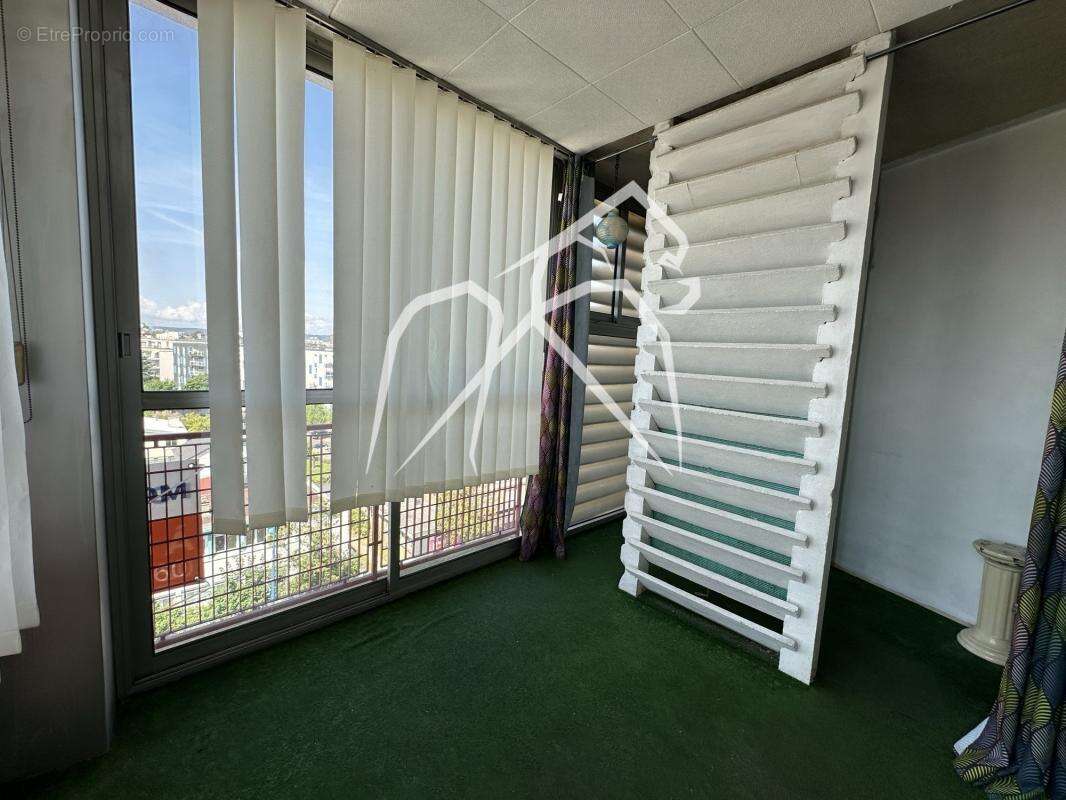 Appartement à SOTTEVILLE-LES-ROUEN