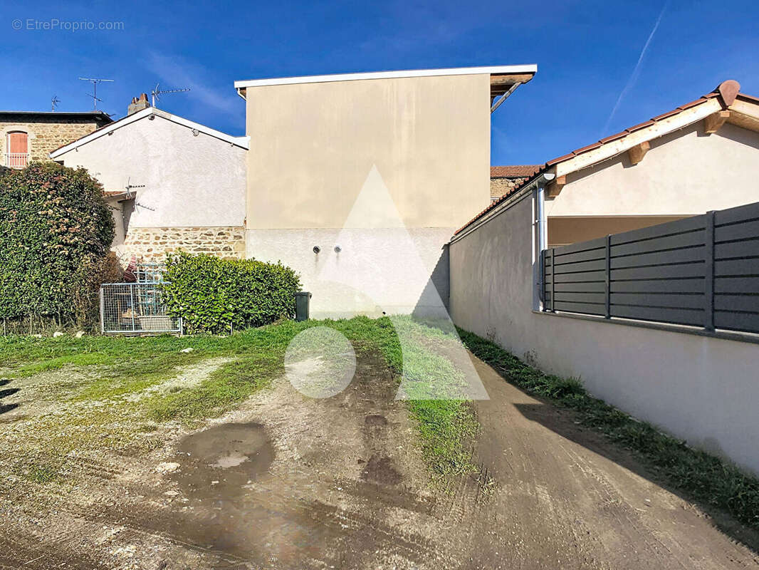 Appartement à SAINT-MARTIN-EN-HAUT