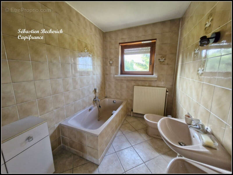 Maison à vendre 6 pièces SARRALBE (57) 149m² - photo 10