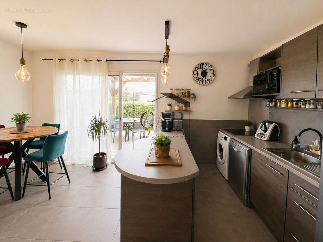 Spacieux T3 rez-de-jardin - Résidence 4**** avec piscines - Porto-Vecchio - photo 4