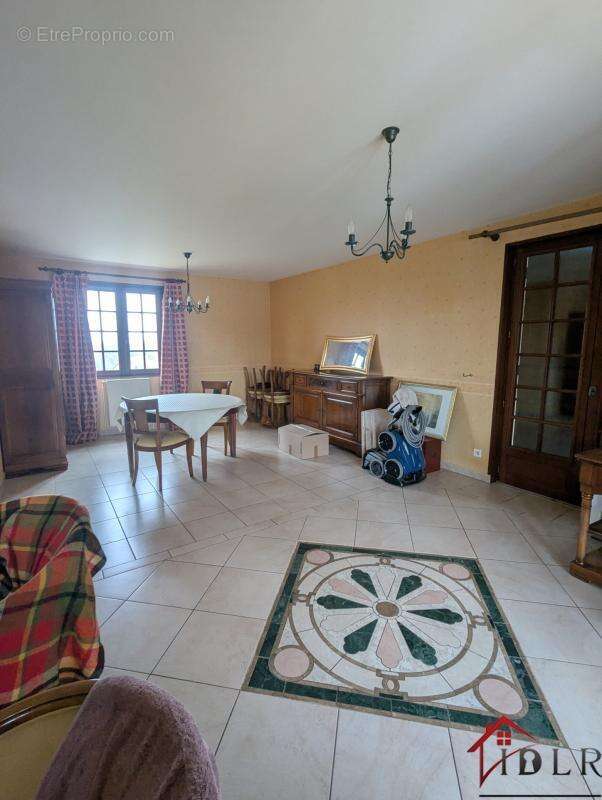 Maison à GRAY